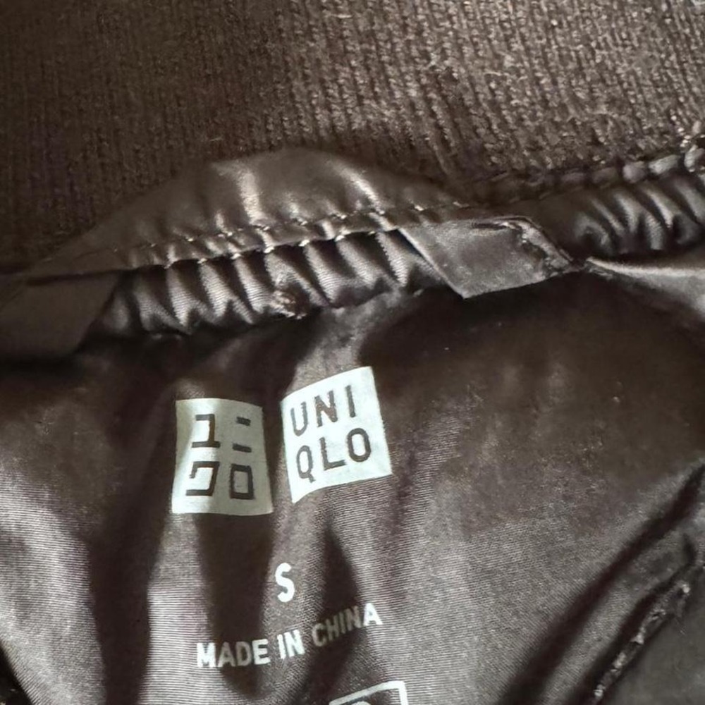 Uniqlo quilted Khaki Olive Dark Green Puffer Jacker size small - Picture 2 of 4
